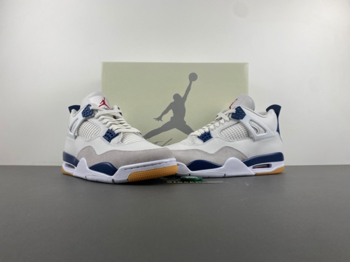 Nike SB x Air Jordan 4 “Navy” 2025 DR5415-100